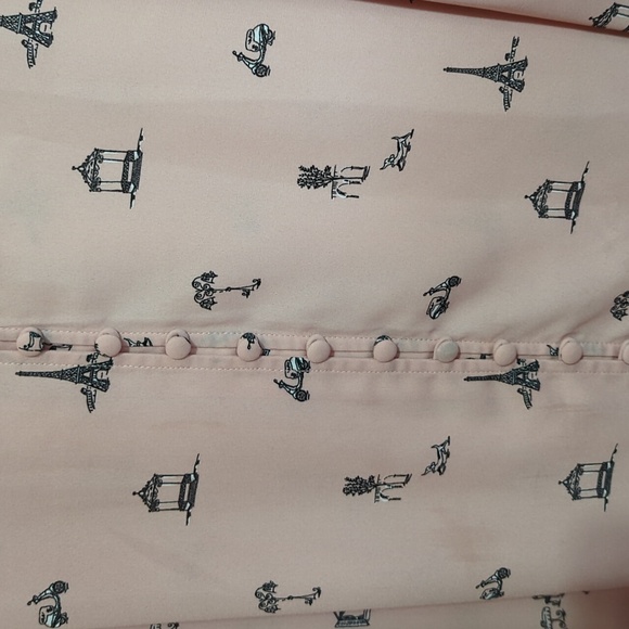Torrid Size 1 Pale Pink Paris Inspired Blouse - Picture 4 of 4